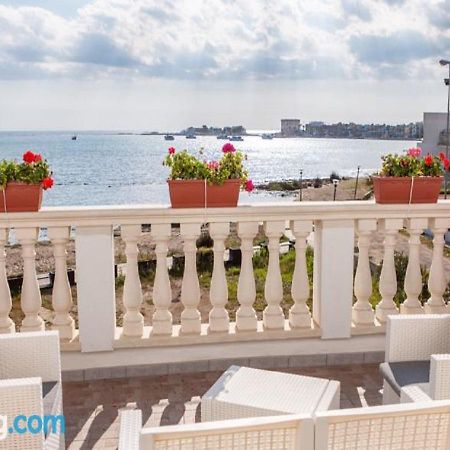 לינה וארוחת בוקר פורטו צ'זראו Estasi Sul Mare מראה חיצוני תמונה