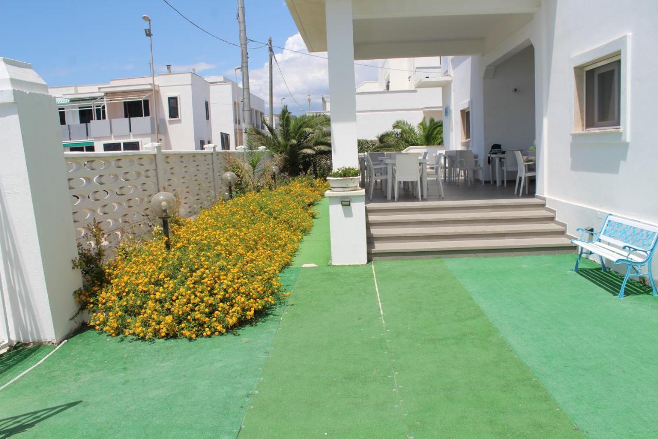 לינה וארוחת בוקר פורטו צ'זראו Estasi Sul Mare מראה חיצוני תמונה
